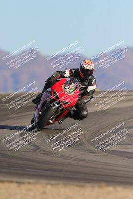 media/Dec-10-2023-SoCal Trackdays (Sun) [[0ce70f5433]]/Turn 12 (2pm)/